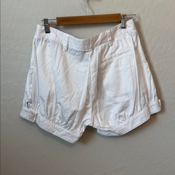NWT Fiorucci White Shorts L - Picture 4 of 5